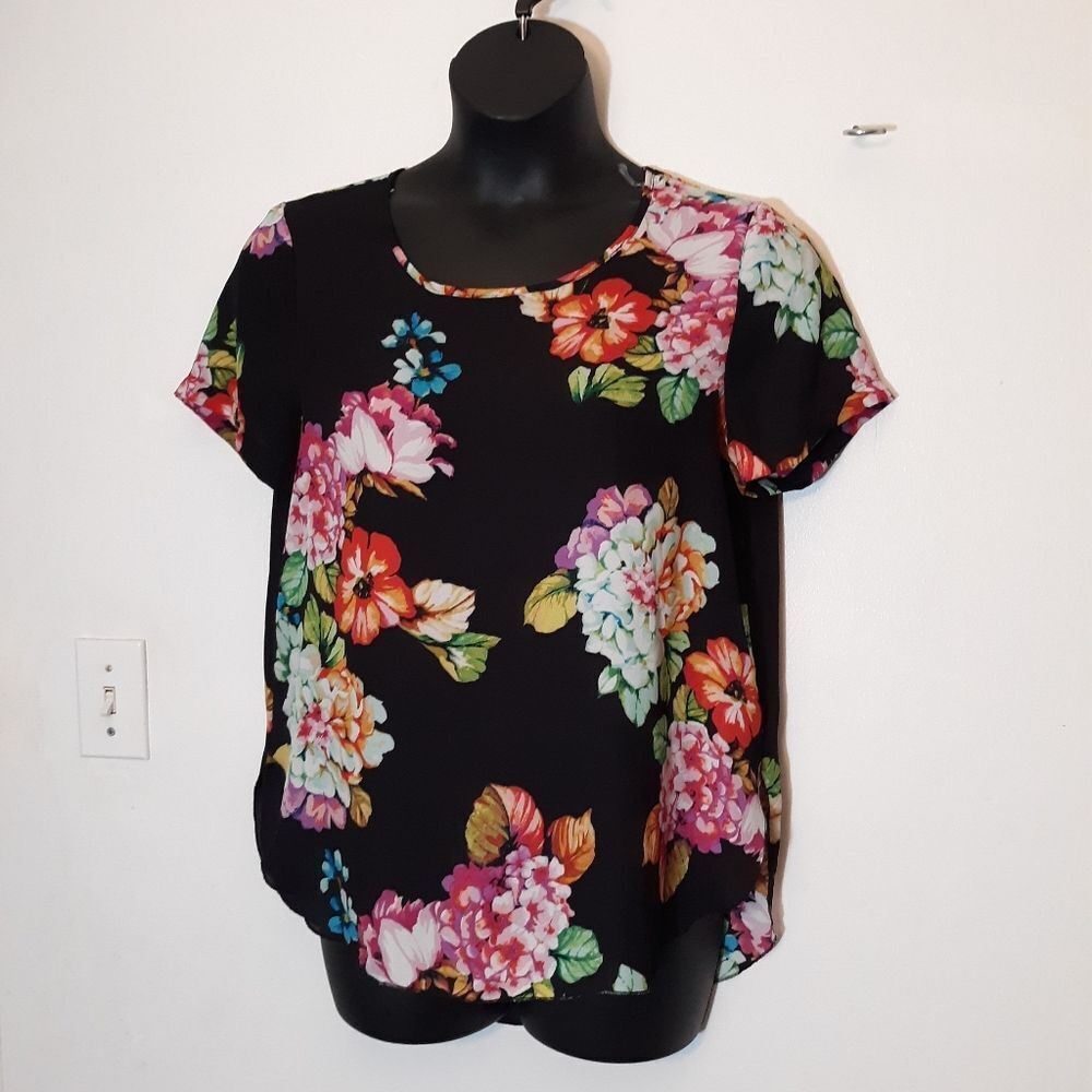 Spense black floral high low split hem blouse